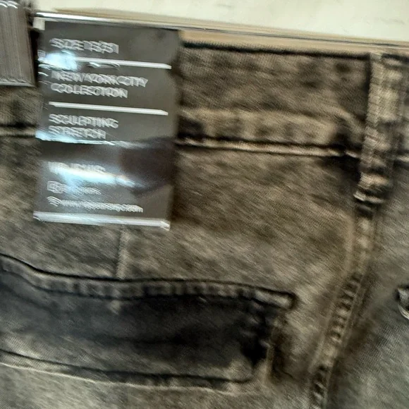 VIP Jeans|Women’s Dark Gray Olive Cargo Pants,deep pockets•••Size 13/31–NWT - Picture 11 of 14